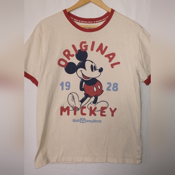 Disney Retro Vintage Feel Mickey Mouse Cream and Red T-Shirt Large - Picture 5 of 5